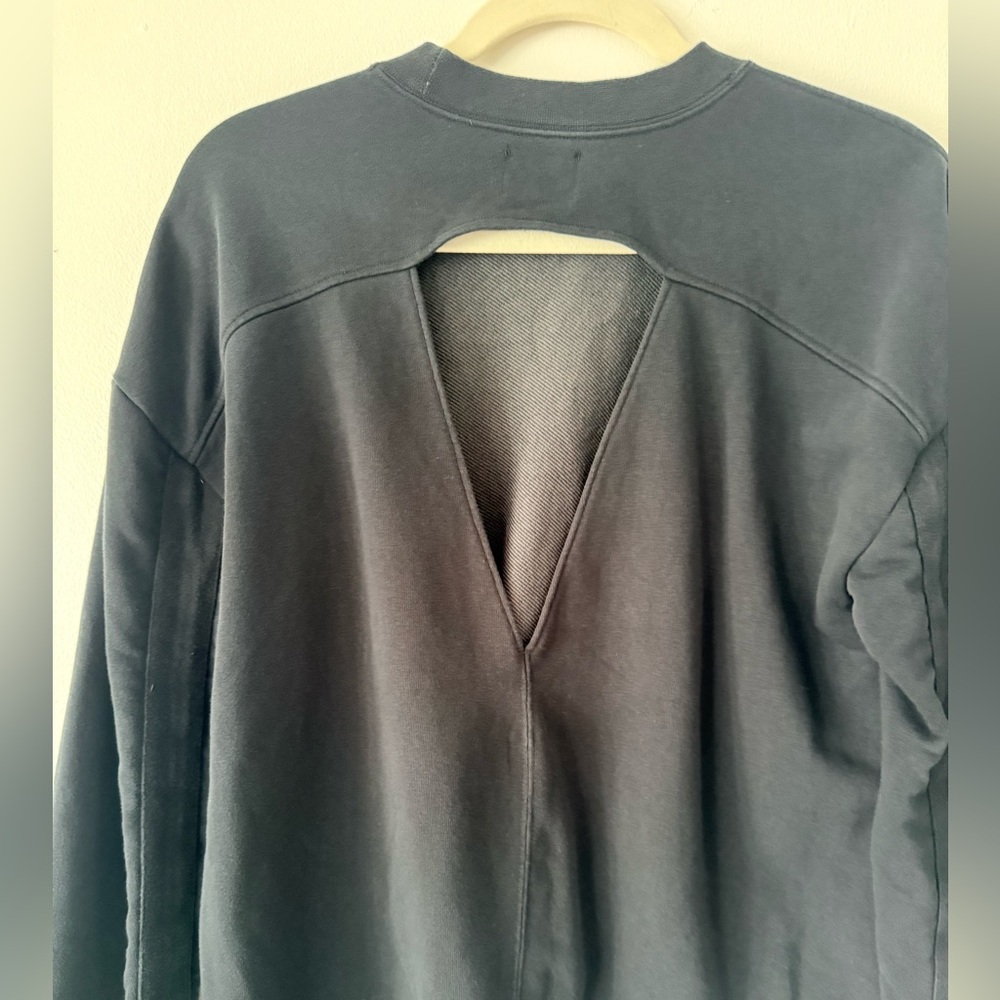 Hurley Black Pullover Sweatshirt with V-Back Cutout